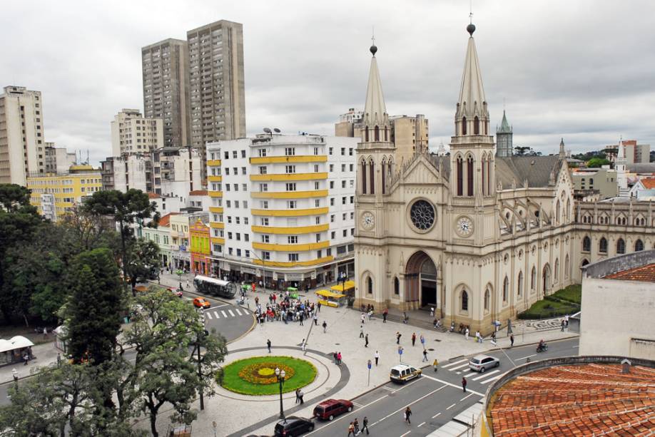 Agência de Marketing em Curitiba: 5 Melhores Opções para Impulsionar Seus Negócios