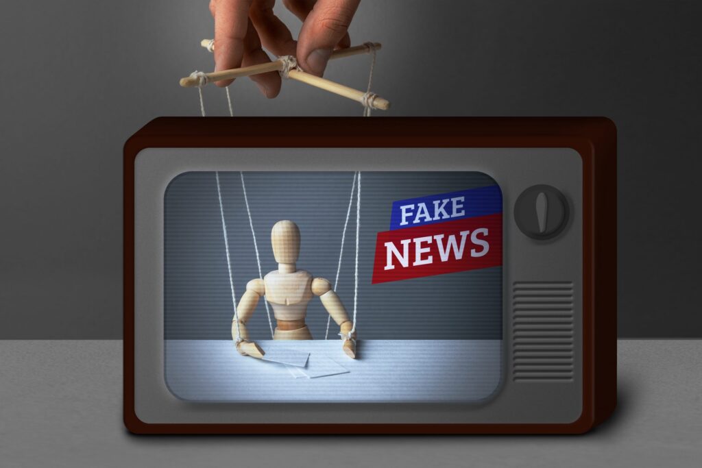 Fake News: 0 Impacto De Notícias Falsas Para Sua Empresa >> Descubra como uma Fake News - Notícia falsa pode prejudicar a reputação da sua empresa e prejudicar suas vendas - Como evitar esse erro!