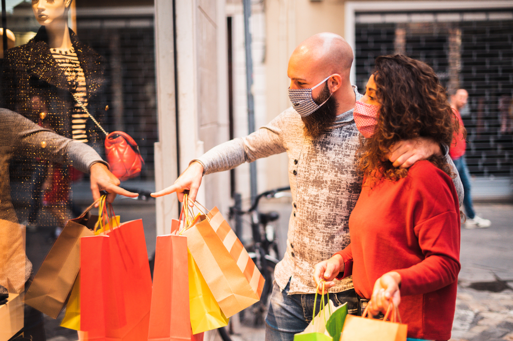 As festividades de fim de ano não só trazem alegria e confraternização, mas também representam uma oportunidade de ouro para os comerciantes alavancarem suas vendas. Se você busca formas de destacar seu negócio e aproveitar ao máximo essa temporada, está no lugar certo. Vamos explorar 11 estratégias infalíveis para não apenas sobreviver, mas prosperar nas vendas de final de ano.