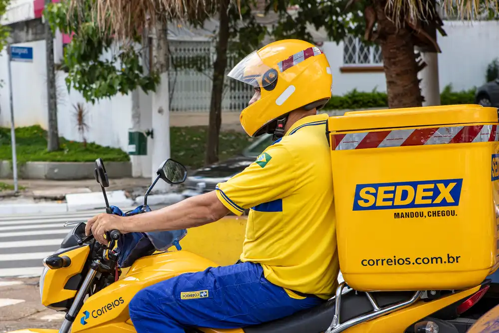 Como Integrar Os Correios No Seu E-commerce Em 5 Passos Quando o assunto é logística, os Correios se destacam como uma das principais soluções no Brasil.