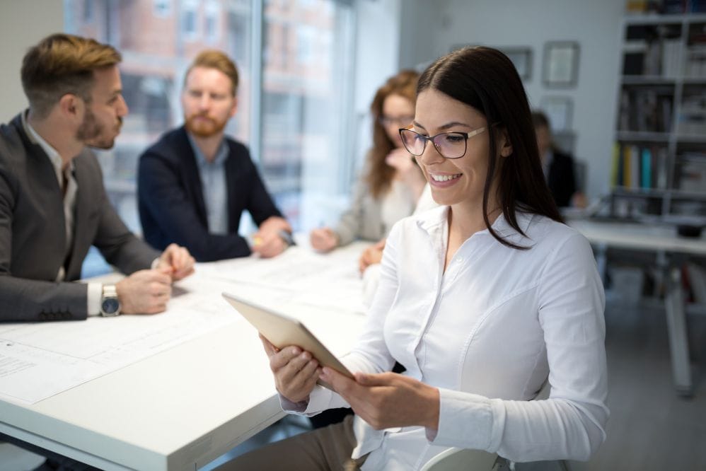 Por Que Contratar Uma Agência De Marketing Para Empresa? Por que contratar uma agência de marketing? Benefícios como mais vendas, mais clientes, marca forte e crescimento absurdo da sua empresa.