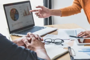 Como Aumentar O Número De Leads Qualificados Em 6 Passos Aprenda em 6 passos como aumentar o número de leads sem elevar os custos com um marketing eficiente e com ferramentas necessárias.