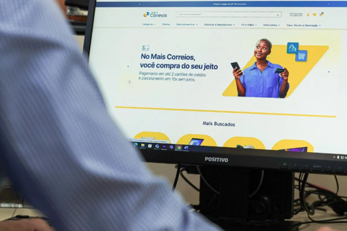 A notícia mais quente do momento, que tem agitado o cenário empreendedor, é o lançamento do Mais Correios, a plataforma de marketplace dos Correios. Prometendo desbancar nomes como Shopee e Mercado Livre no Brasil, essa iniciativa levanta uma série de questões cruciais para empresários e empreendedores. Afinal, essa é a grande chance de democratizar o comércio eletrônico ou mais um desafio para a já combalida estatal?