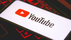Urgente: YouTube Desmonetiza Canais Feitos Por IA! A partir de 15 de julho de 2025, o YouTube apertará o cerco contra o que chama de conteúdo "inautêntico". Desmonetizando Canais Feitos Por IA.