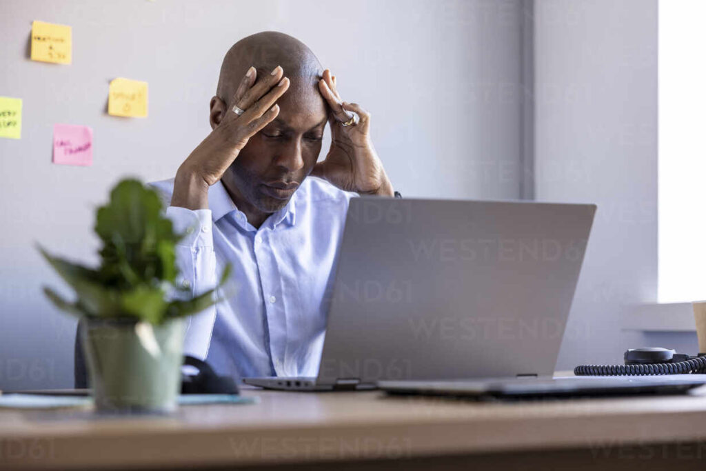 Como E Quando Trocar De Agência De Marketing? Entenda Decidir trocar de agência pode ser delicado, mas é uma decisão que pode definir se sua empresa continuará crescendo ou ficará estagnada.